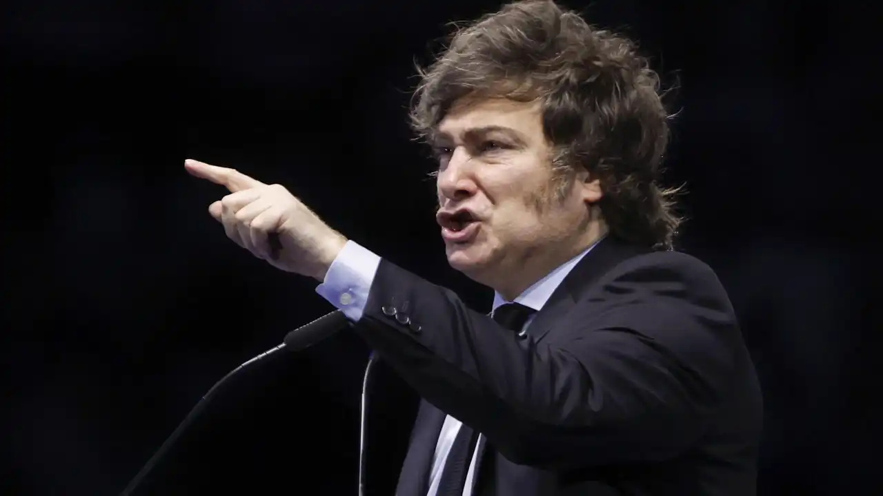 "Una alianza histórica en la mira: Milei anticipa una colaboración sin precedentes con Trump y advierte que 'nos van a salir dólares por las orejas'"