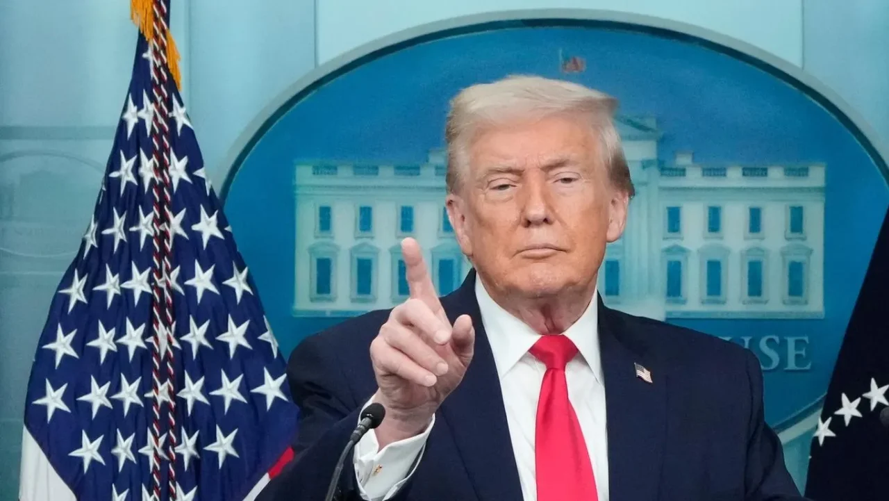 La UE pone en alerta máxima al comercio transatlántico: una amenaza a la integridad territorial puede desencadenar un conflicto comercial sin precedentes entre la Unión Europea y Estados Unidos.