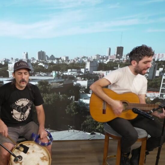 El rock argentino se reinventa: autogestión, escena under y fans al mando del merchandising